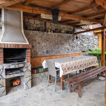 Roden Dom Pensión 2*